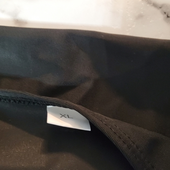 Multi-Colored Leopard Print Halter Top Swimsuit size XL - Picture 16 of 16